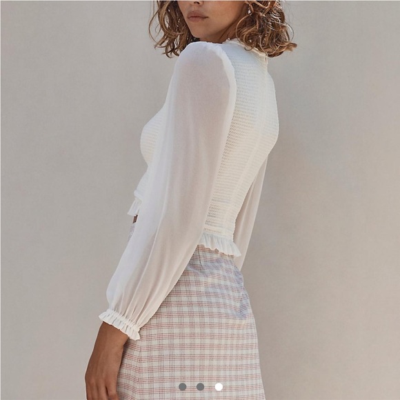 Aritzia Tempest Blouse Size Small - Picture 2 of 3